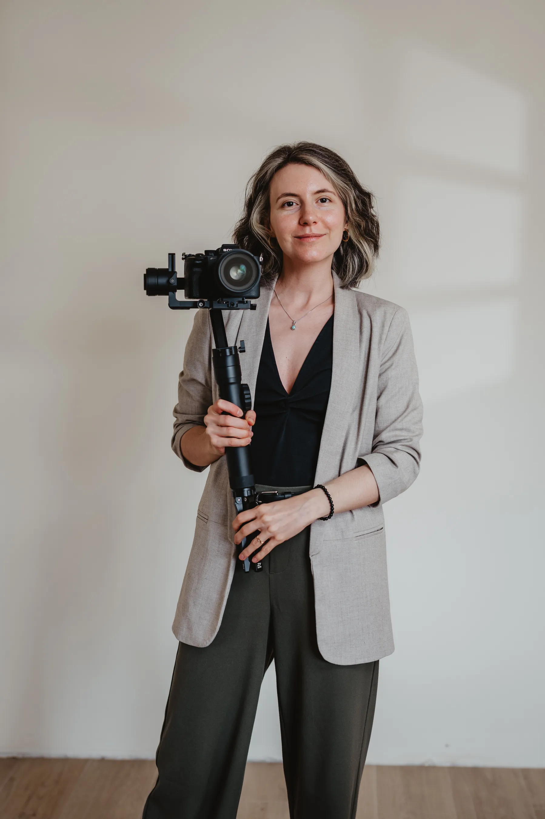 Kristina von Krystal Rey Photography bei der Arbeit als Hochzeitsfotografin